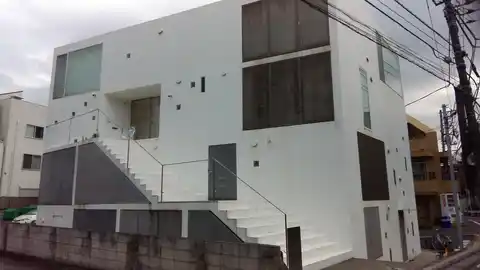 YZR