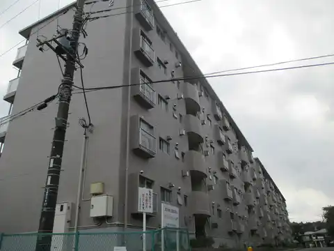 下瀬谷団地 2号棟