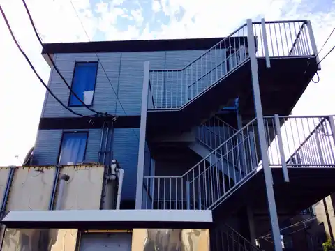 レオパレスルミエール