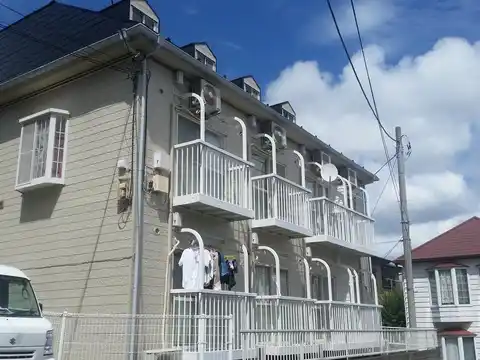 アゼリア六番館