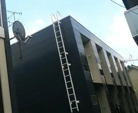 レオパレス下新倉B