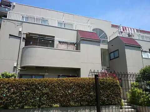 オオフナライブフラット