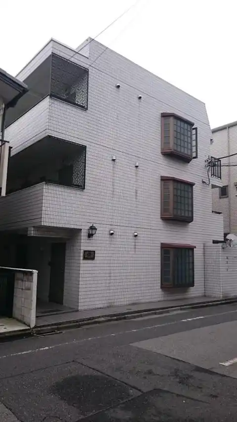 レオパレスレオパード塚越