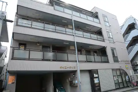 タイニーウッズ