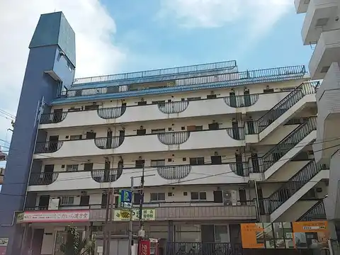 サガワホワイトハウス