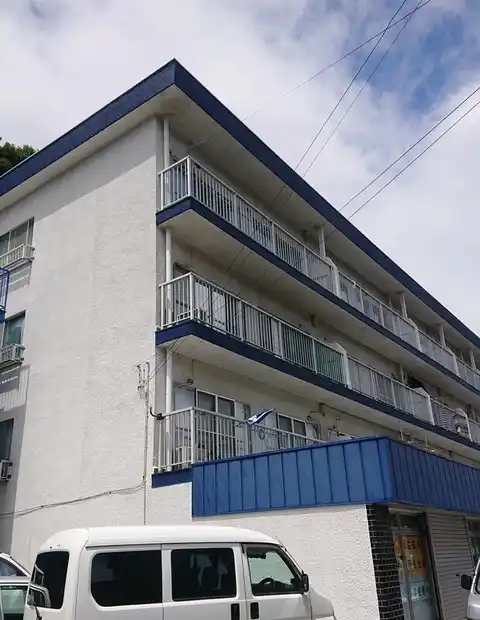 ブラン・ブルー湘南East