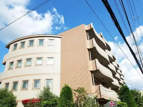 クイーンズパレス2