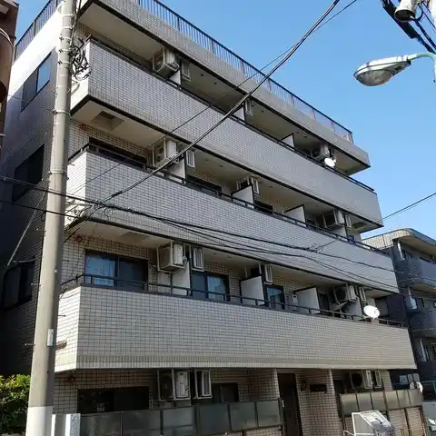 アリストパレス