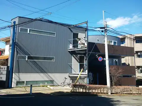フラット・アッシュ