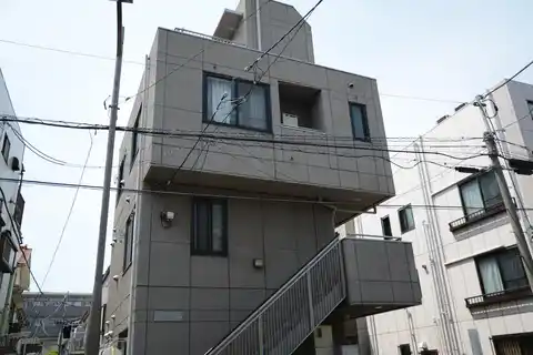 コンフォートゼームス坂
