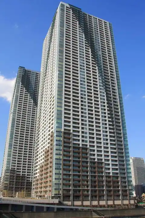 THE TOKYO TOWERS SEA TOWER