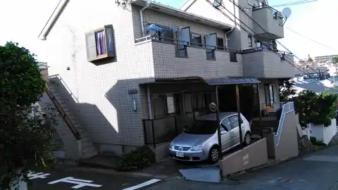 サボイアンハウス