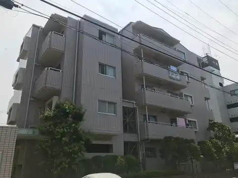 サンパレス