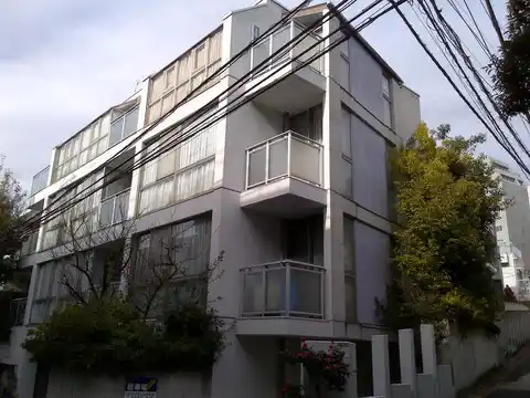 Dクレスト