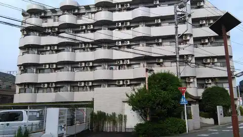 リズ生田