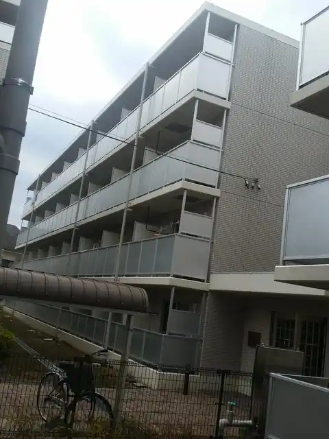 レオパレスパルコートA