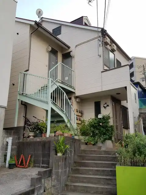 ヒルサイド