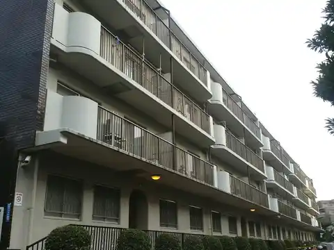 姿見台スカイハイツB棟