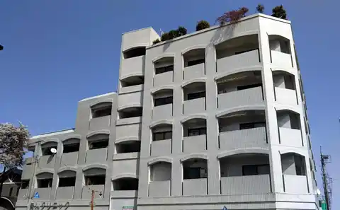 ホワイトセンチュリー三田