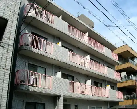 エミールシティー