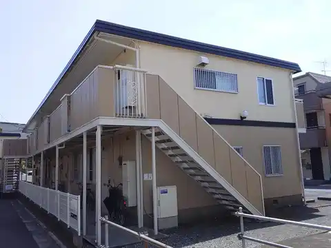 ルミエール泉B