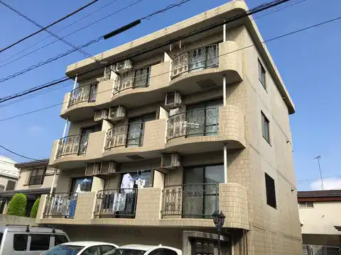 シャルム春日