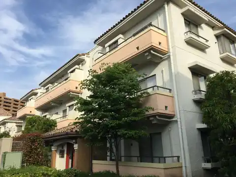 港北ファミールガーデンD