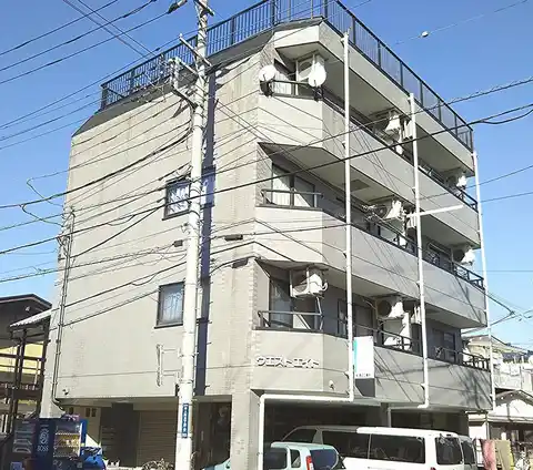 ウエストエイト
