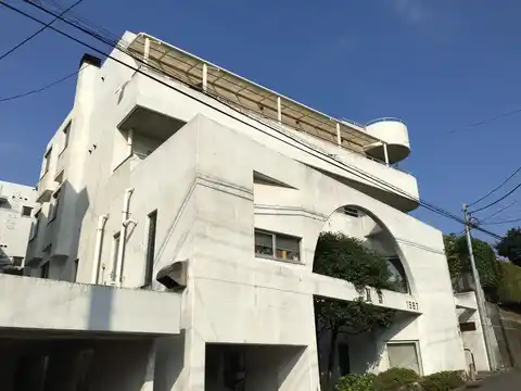 ファミーユ春日