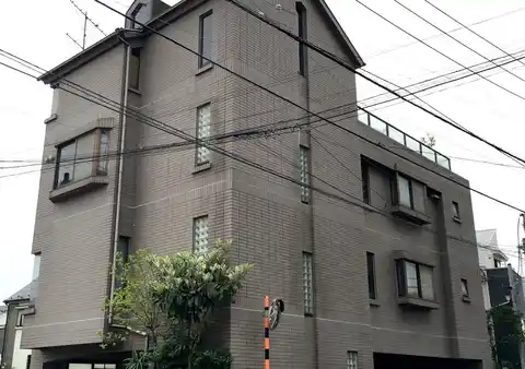 サンパレス
