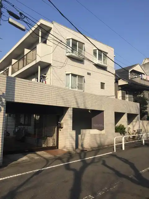 シーダーレジデンス