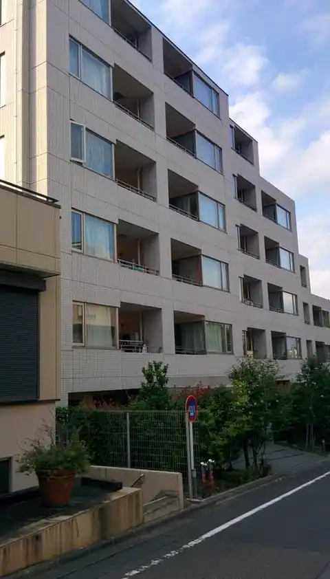 カルデアガーデン多摩永山壱番館