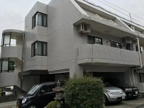 ロイヤルアーク1