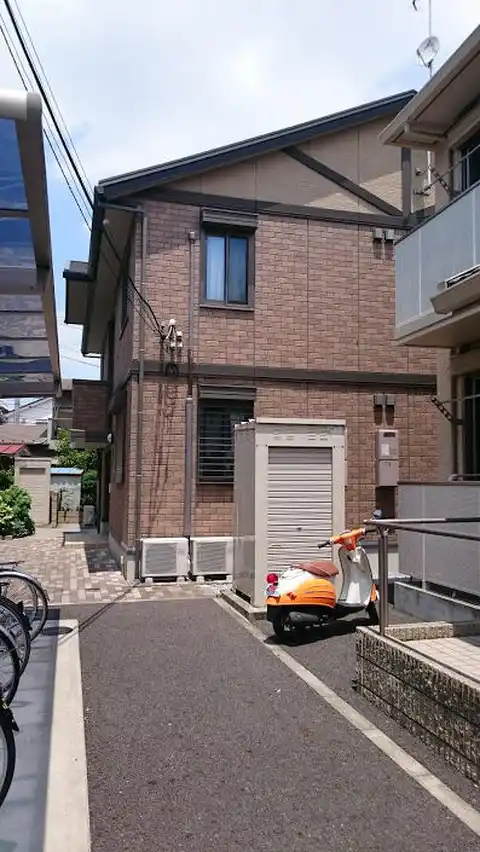 ウィステリア