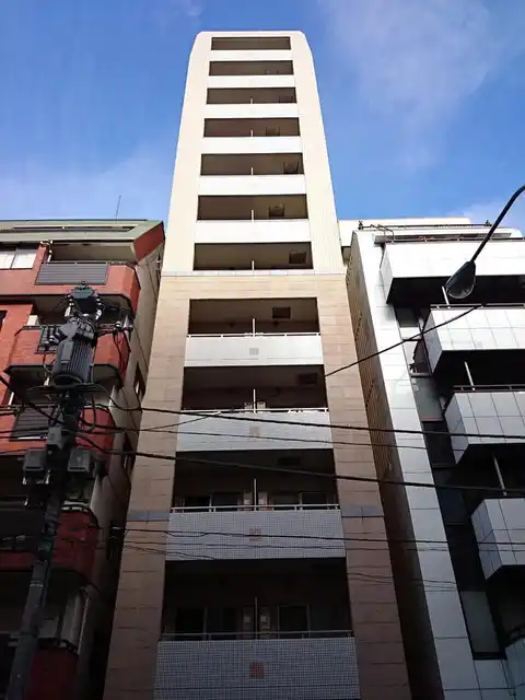 カスタリア新富町3