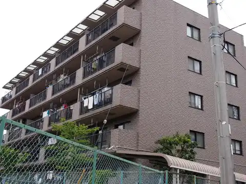 パインクレスト3号館