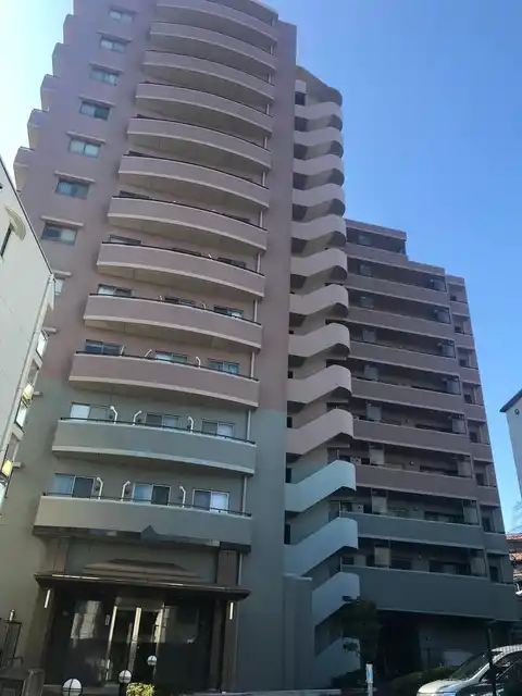 メゾンエクレーレ浦和駅前
