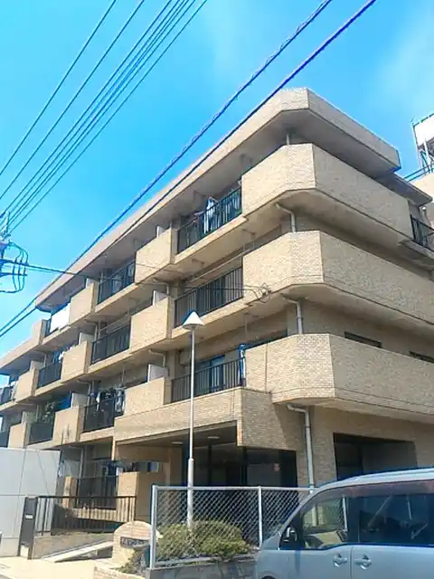 平和マンション