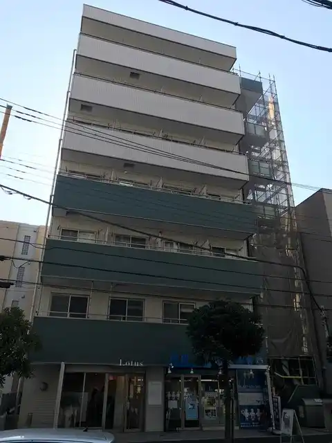 LEO弐拾五番館