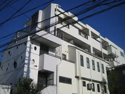 ドミトリー赤坂