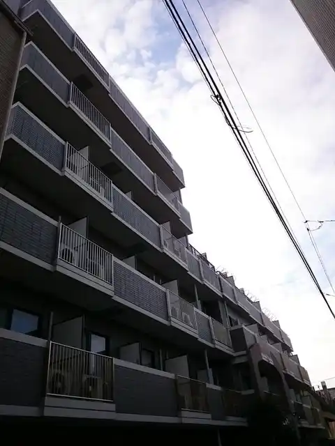 カーサツツミ
