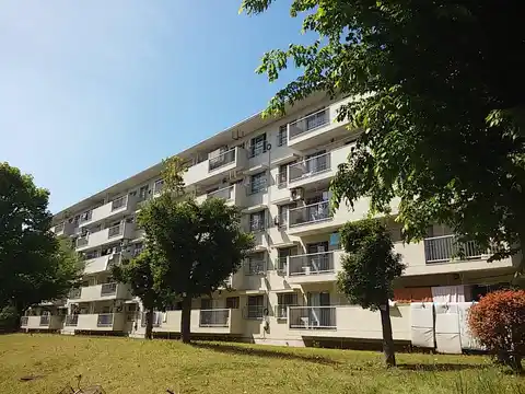 立川柏町団地8号棟
