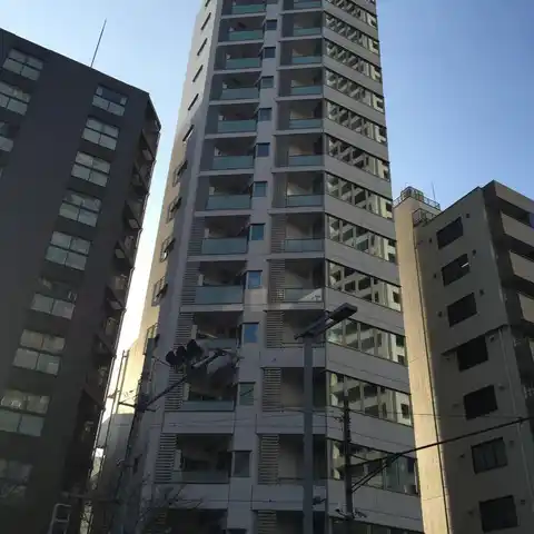 プレミスト新宿都庁前