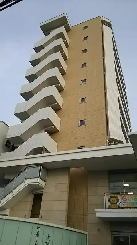 ヴォーナ・ヴィータ行徳駅前