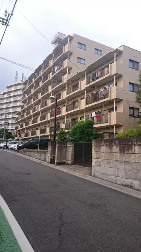 フラワーシャトル