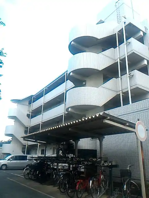 ベルメゾン・クリハラ