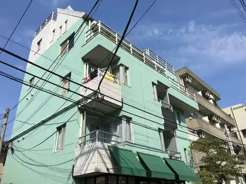 シーウィンズ春日
