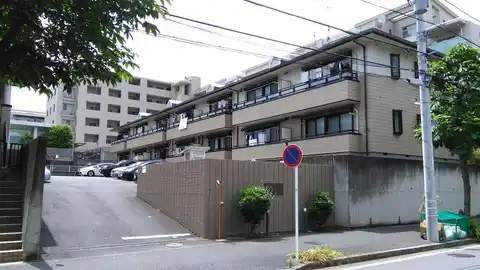 ドミールB