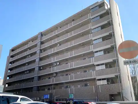 サクラアベニュー