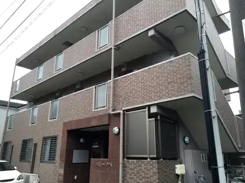 ルミエールタナベ